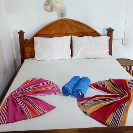 Bandula Home Stay Sigiriya Bagian luar foto