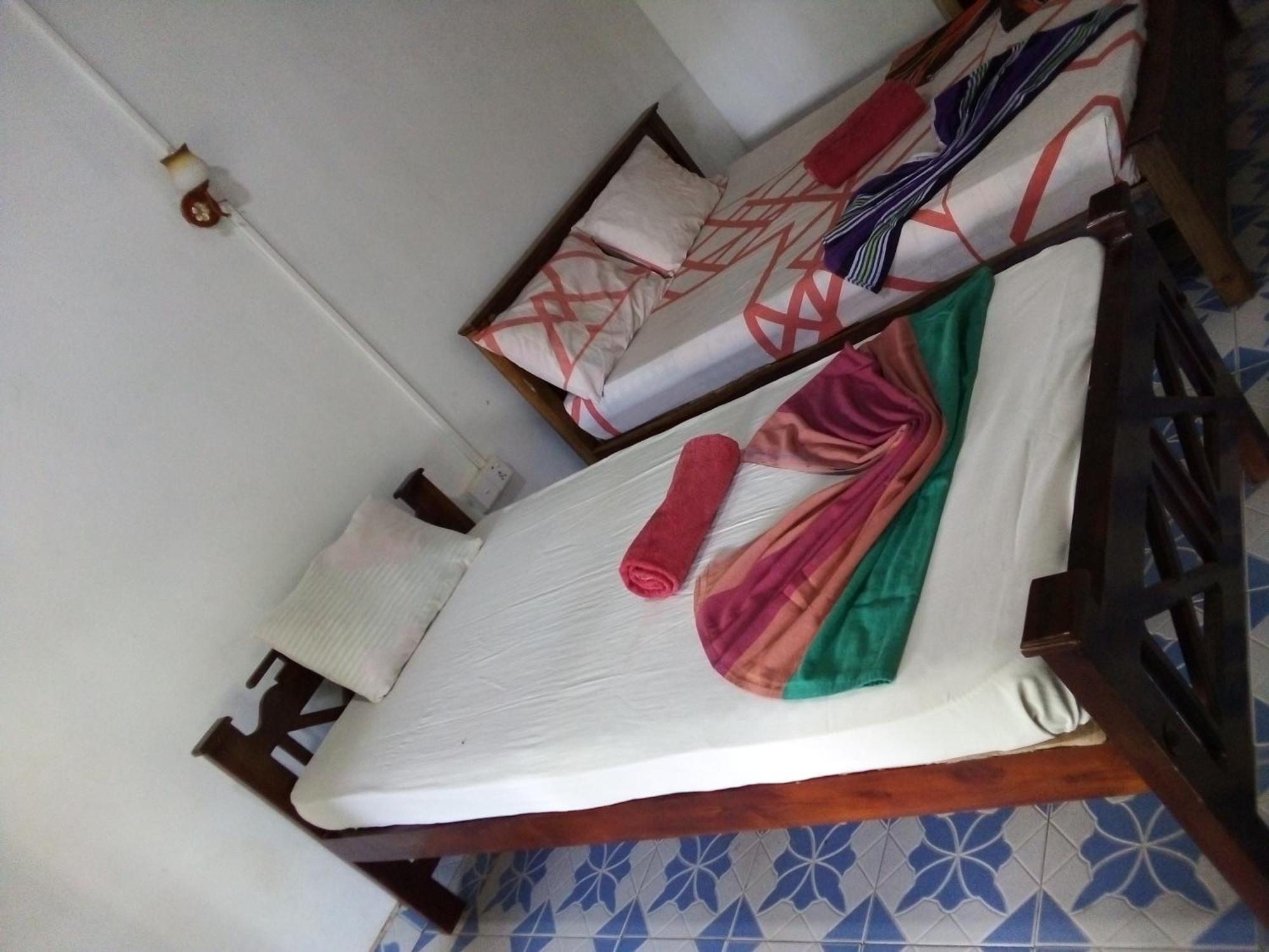 Bandula Home Stay Sigiriya Bagian luar foto