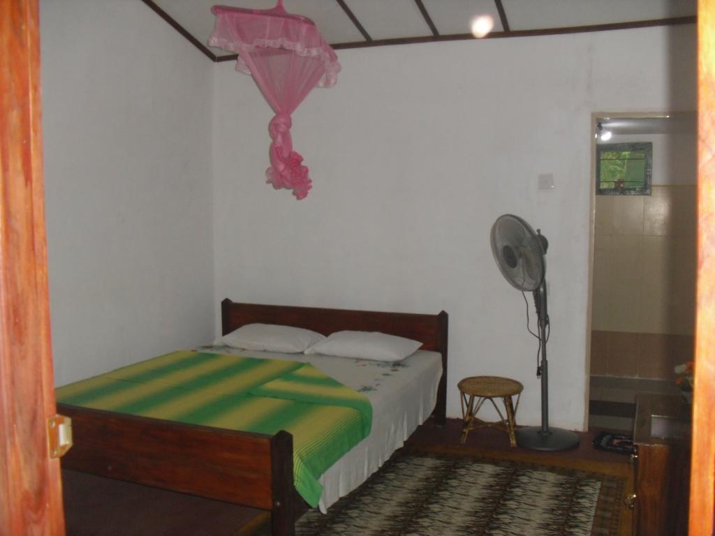 Bandula Home Stay Sigiriya Bagian luar foto
